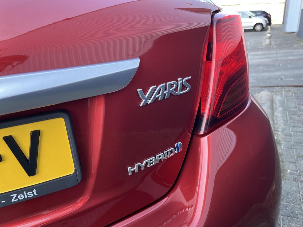 Toyota Yaris 1.5 Hybrid Aspiration M | Trekhaak | Volledig d, Auto's, Gebruikt, Euro 6, 4 cilinders, 49 €/maand