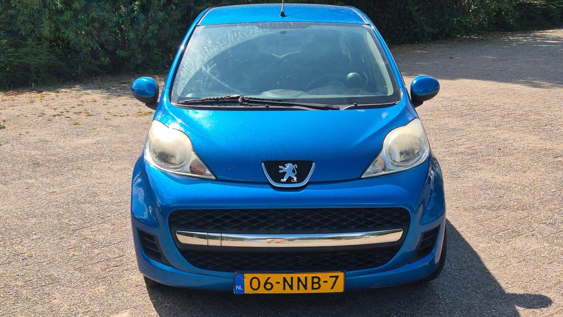 Peugeot 107 1.0-12V XS 5 deurs airco nieiwe apk, Voorwielaandrijving, Gebruikt, Origineel Nederlands, Bedrijf