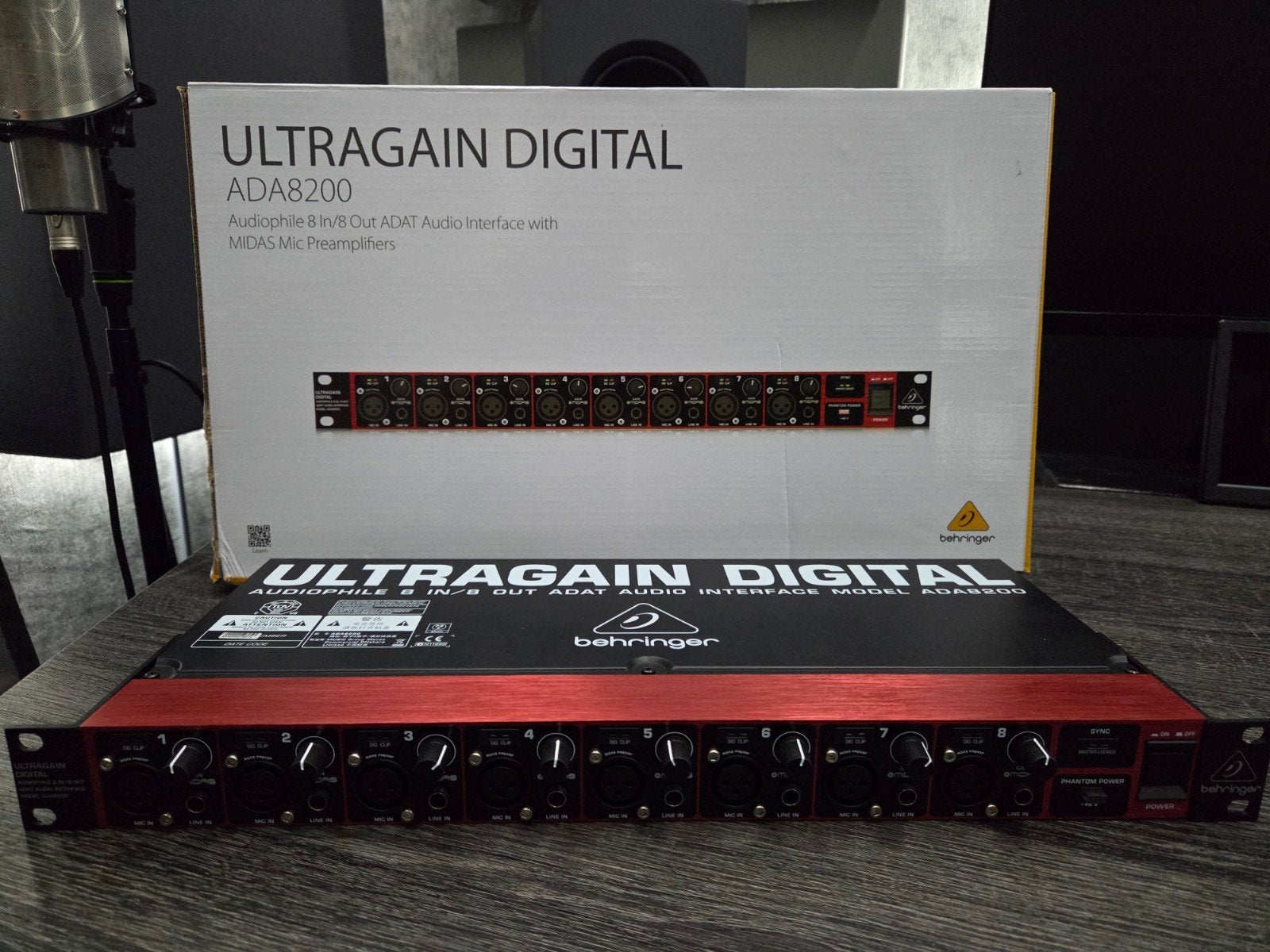 Behringer ADA8200 te koop – 8 kanaals ADAT uitbreiding, Ophalen of Verzenden, Zo goed als nieuw, 5 tot 10 kanalen, Microfooningang
