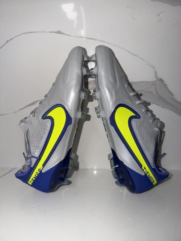 Nike Tiempo Legend 9 FG Recharge Pack - 41.5 Men, Sport en Fitness, Voetbal, Gebruikt, Maat XS of kleiner, Schoenen, Ophalen of Verzenden