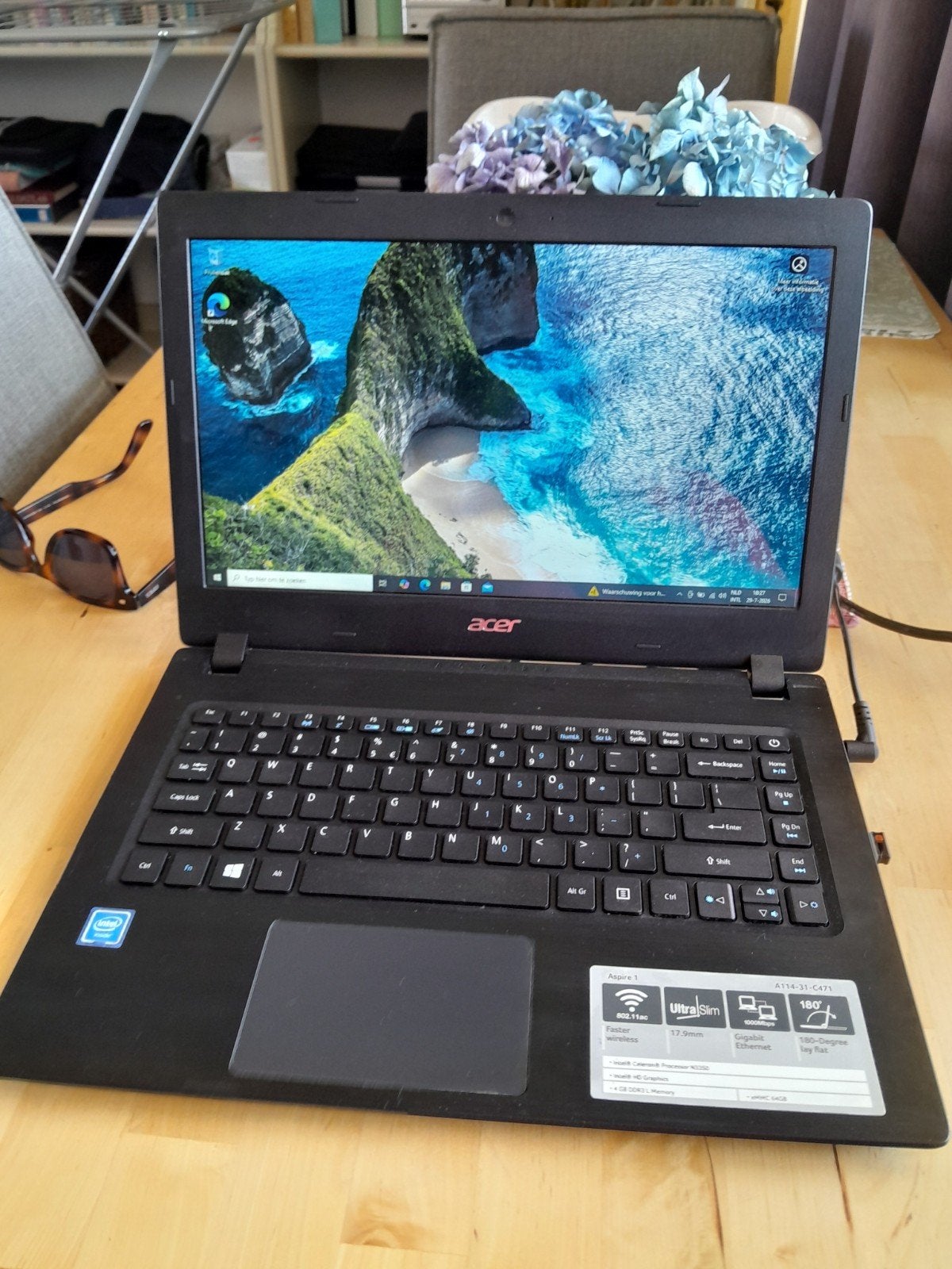 mooie Acer laptop met Windows 11 en ssd, Ophalen, Qwerty, Minder dan 2 Ghz, 14 inch