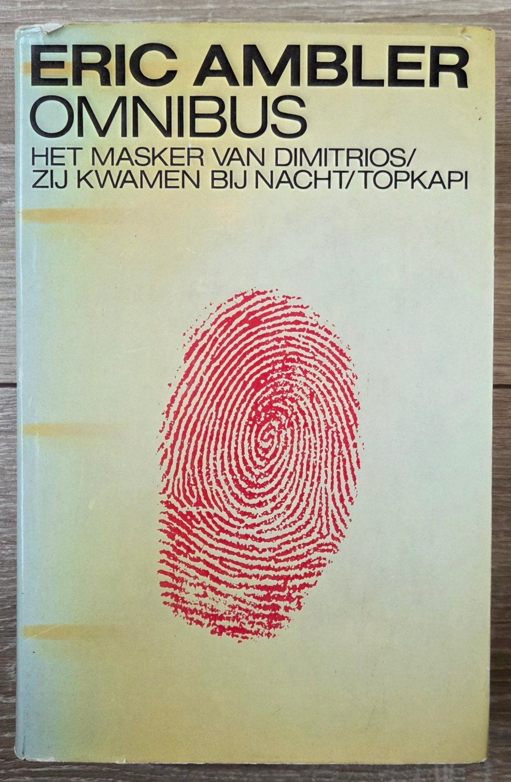 Eric Ambler - Omnibus - 3 verhalen, Boeken, Ophalen of Verzenden, Zo goed als nieuw, Eric Ambler