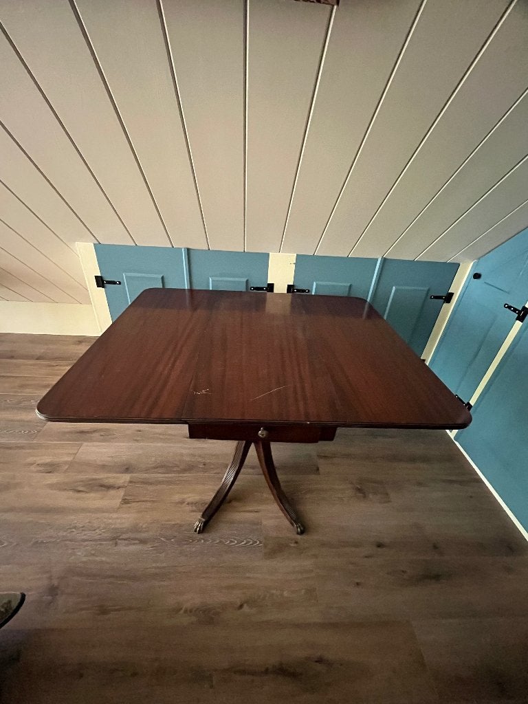 Tafel met twee wegklapbare delen, Ophalen, Gebruikt, Antiek/kan je afschuren en met bootlak coaten, 75 cm of meer