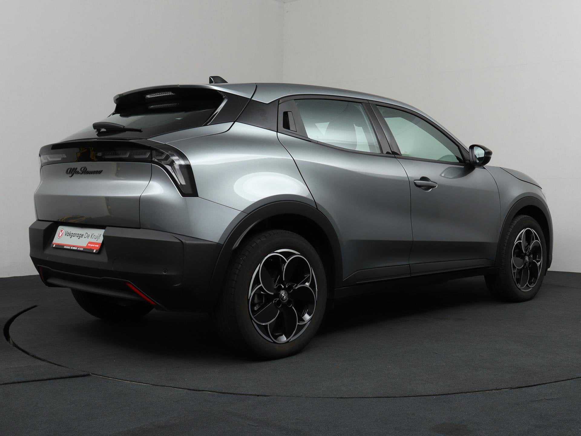 Alfa Romeo Junior Elettrica 54 kWh Climate control | ACC | C, Auto's, 413 km, Stof, Gebruikt, Parkeersensor