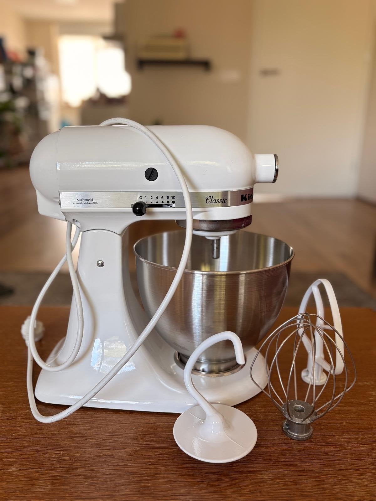 KitchenAid Classic 4.5 QT Keukenrobot - Wit, 4 liter of meer, Ophalen, Gebruikt, 3 snelheden of meer
