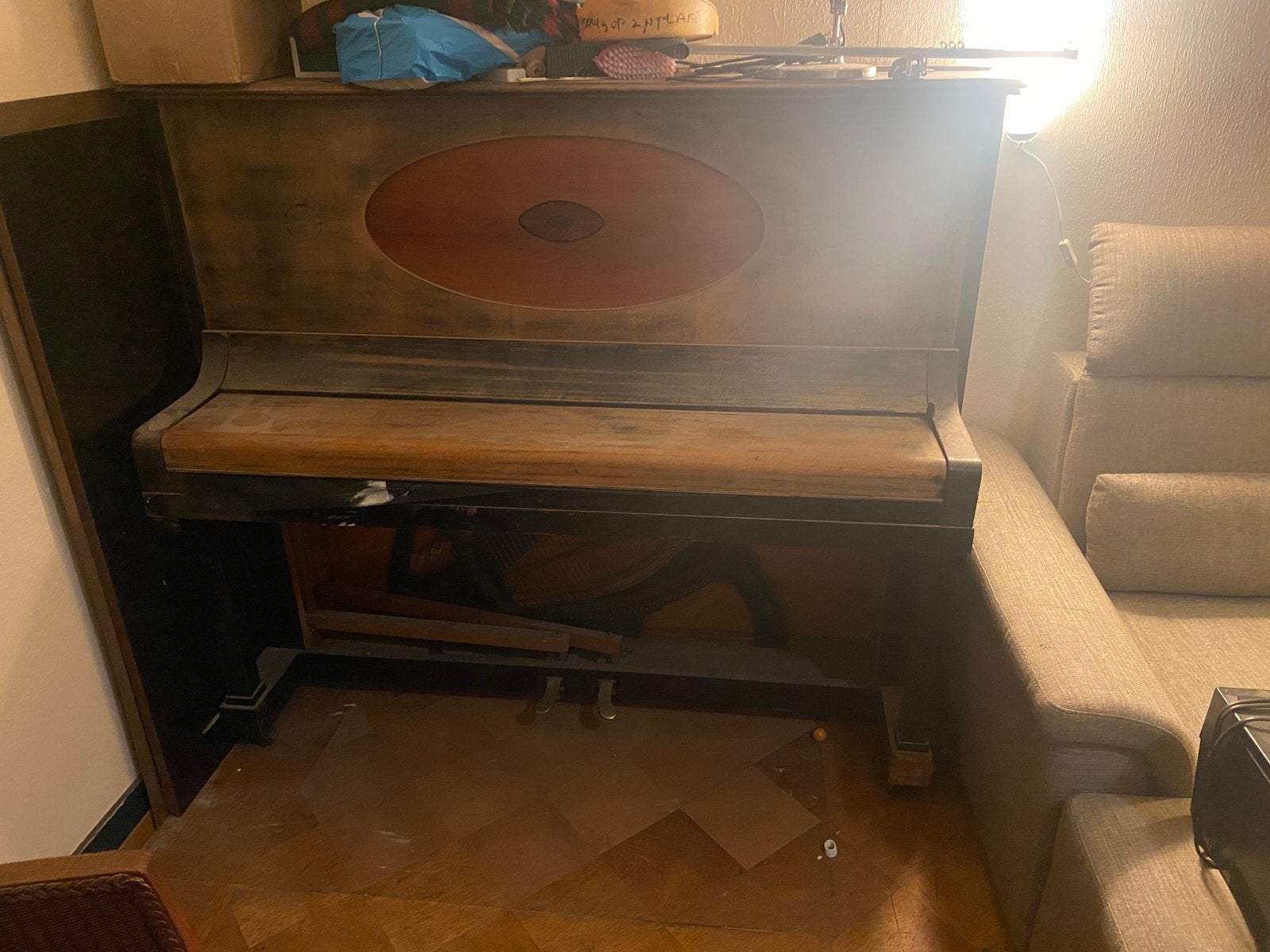 Gratis piano - onafgemaakt project met toebehoren, Muziek en Instrumenten, Ophalen, Gebruikt, Zwart, Piano