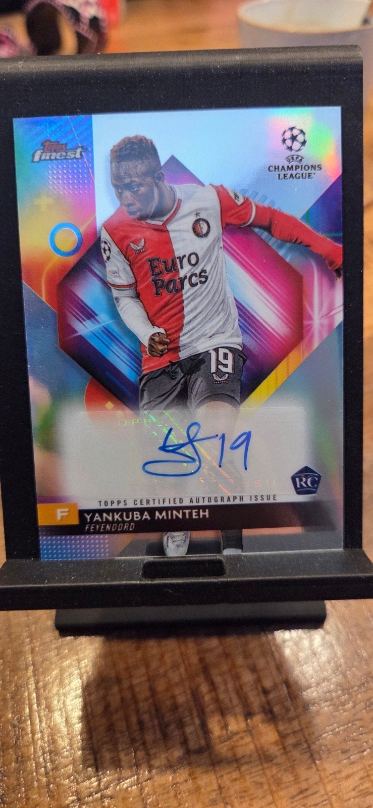 Yankuba Minteh Topps Finest UCL Autograph Kaart Feyenoord, Ophalen of Verzenden, Zo goed als nieuw, Feyenoord, Spelerskaart