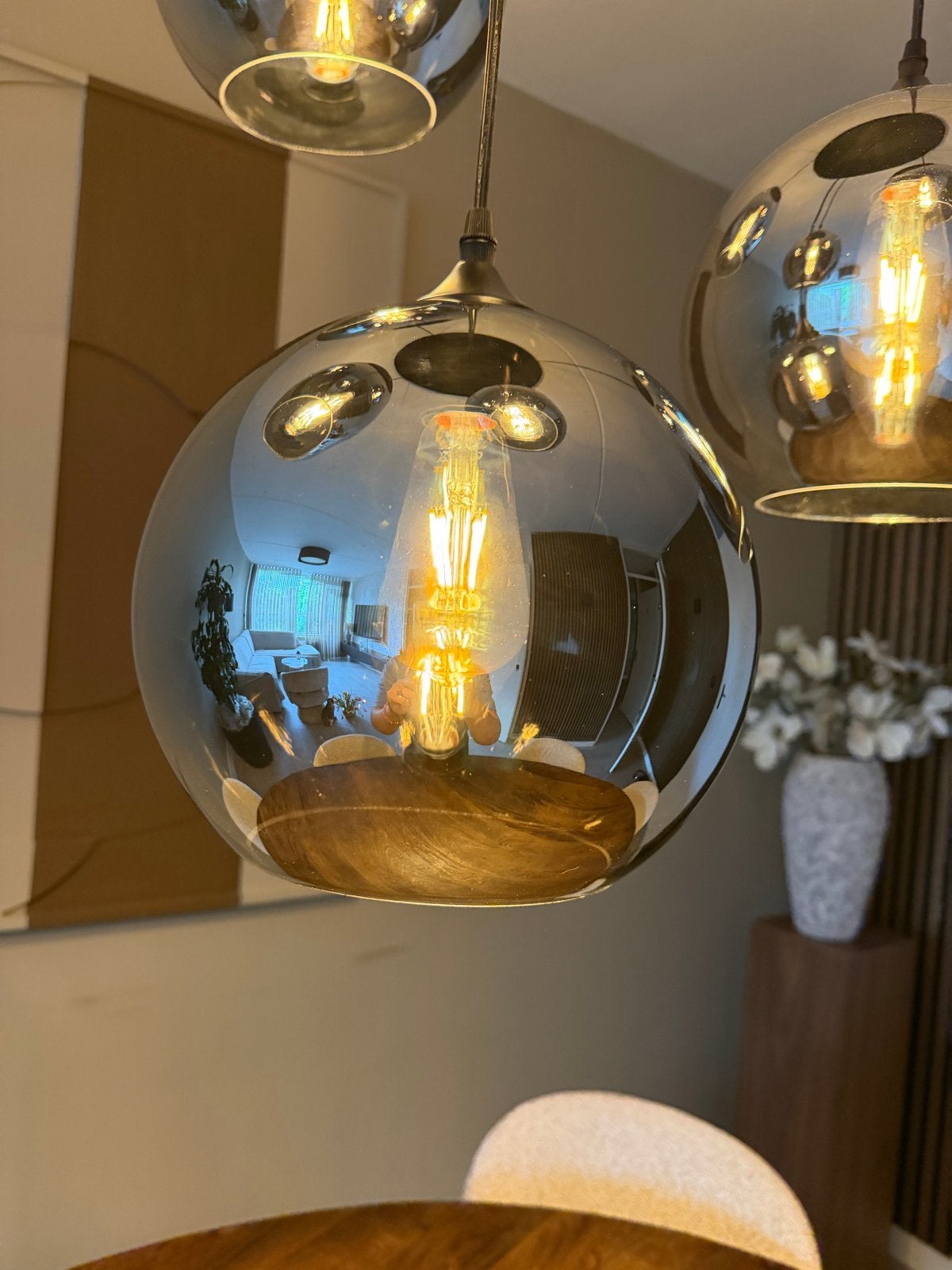 Moderne hanglamp met 5 smoke glazen bollen, Ophalen of Verzenden, Zo goed als nieuw, Glas