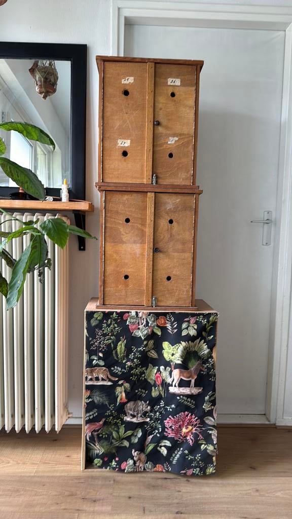 Zangkast plus 2 vervoerskisten, Ophalen, Zo goed als nieuw, 25 tot 50 cm, Minder dan 100 cm