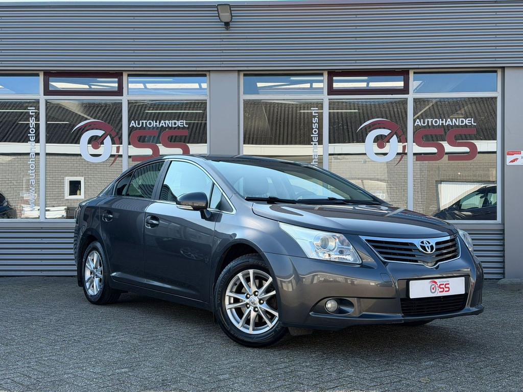 Toyota Avensis 1.8 VVTi Business AUTOMAAT LEER TREKHAAK AIRC, Euro 5, Stoelverwarming, 4 cilinders, Leder
