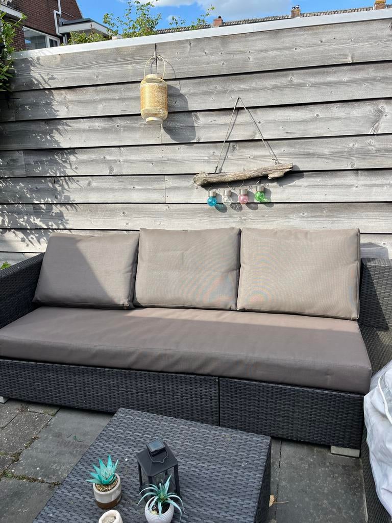 Loungebank met Kussens en tafel - LIFE, Tuin en Terras, Ophalen, 4 zitplaatsen, Gebruikt, Loungeset