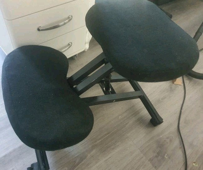 Ergonomische stoel - zwart - kniestoel-, Ophalen of Verzenden, Zwart