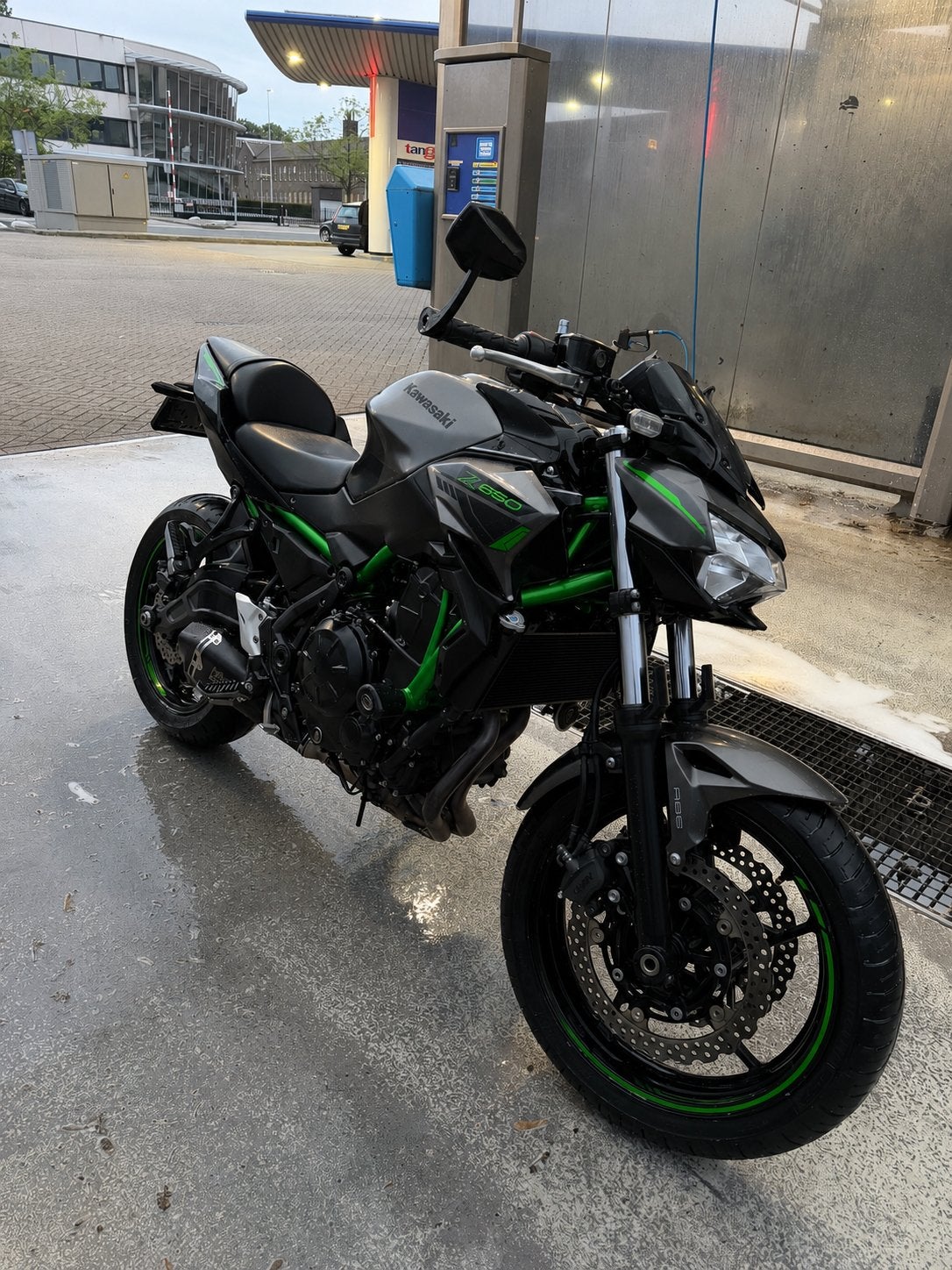 Kawasaki Z650 A2 (2024) | MIVV Delta Race | 23.000 km |, Particulier, Naked bike