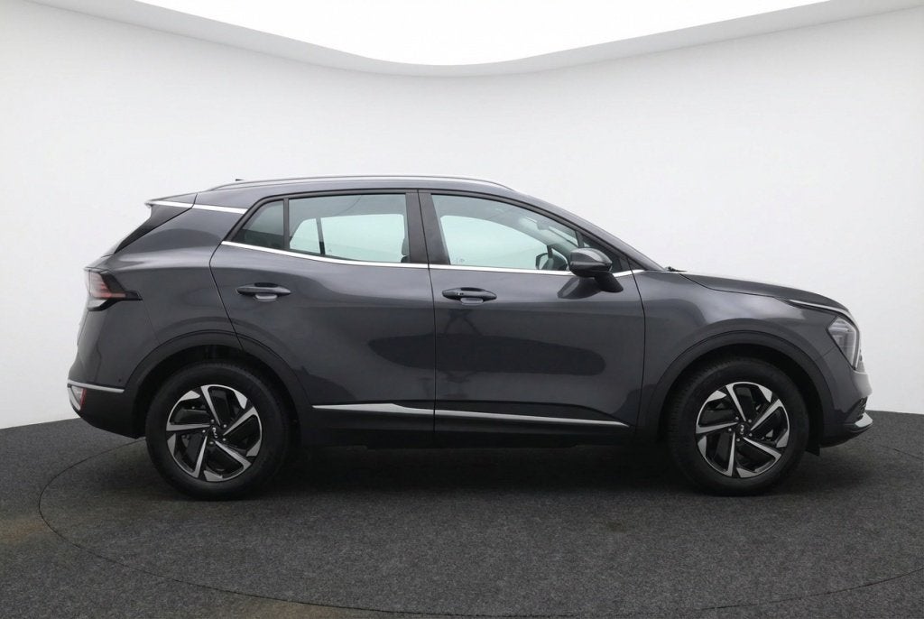 Kia Sportage 1.6 T-GDi Hybrid 230pk Camera l Adaptive Cruise, Auto's, Stof, Gebruikt, 4 cilinders, Bedrijf