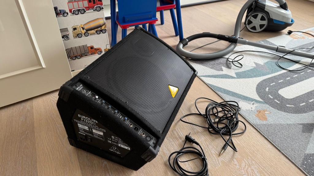 Behringer active monitor/frontspeaker, Muziek en Instrumenten, Ophalen, Zo goed als nieuw, Minder dan 500 watt, Monitor(versterker)
