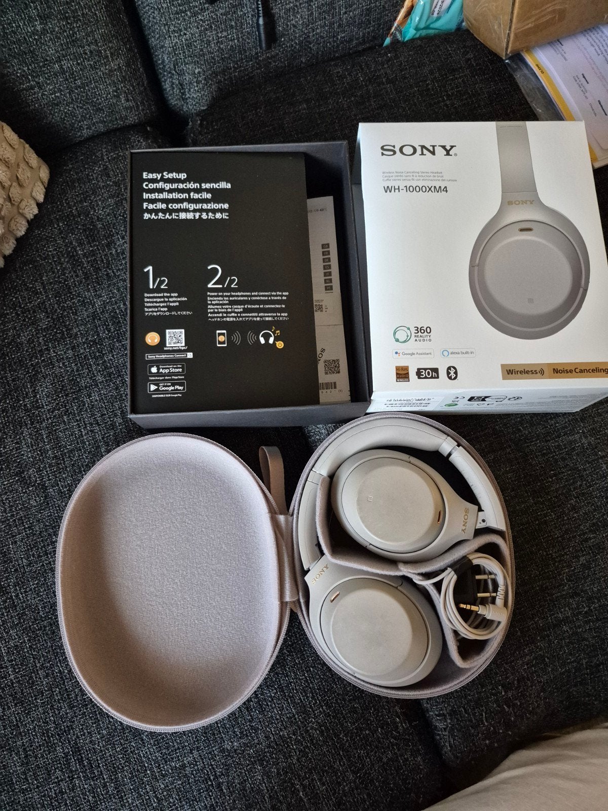 Sony WH-1000XM4 in zeer goede staat.