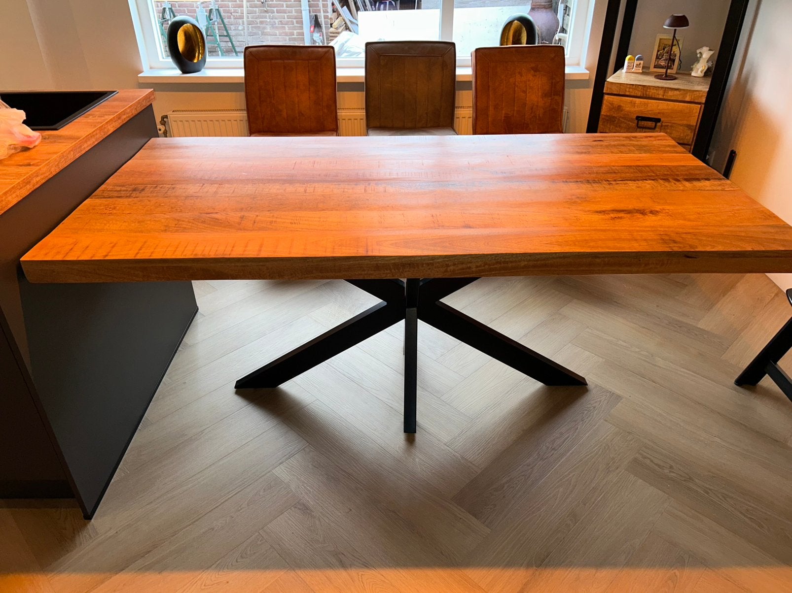 Eettafel mango hout mag zsm weg, Ophalen, 50 tot 100 cm, Zo goed als nieuw, 150 tot 200 cm