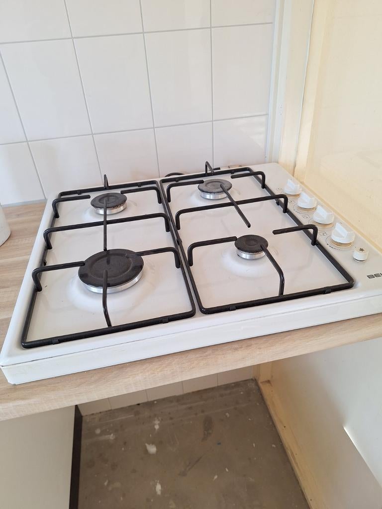 Aardgasgasstel met elektrische ontsteking, Ophalen, Vrijstaand, Gas, 4 kookzones