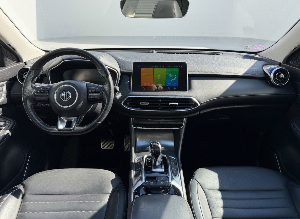 MG EHS 1.5 TGDI Luxury|SOH 97%|Pano|Trekhaak|All-season|Carp, Auto's, Gebruikt, 4 cilinders, 16 kWh, Wit