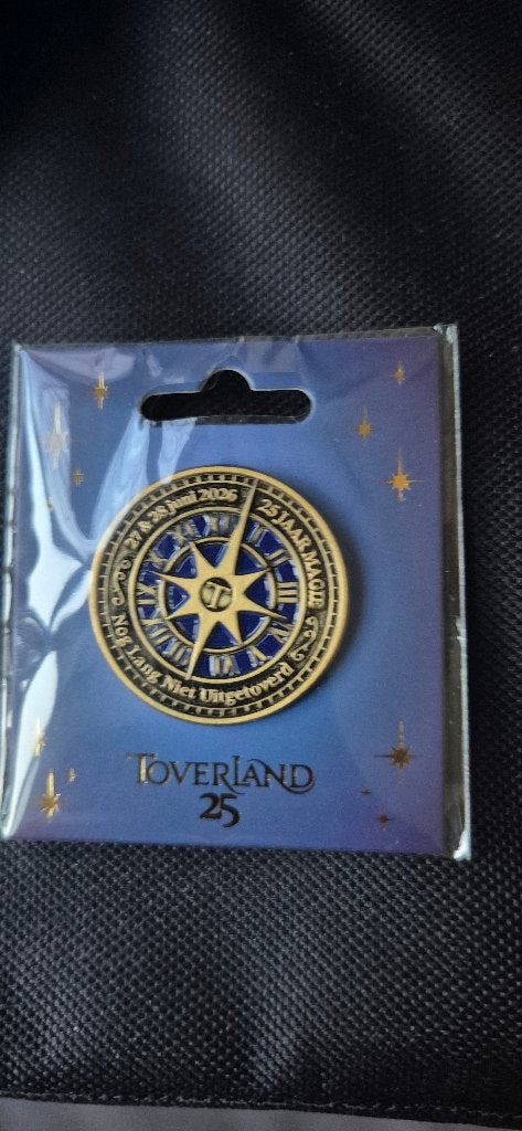 Toverland 25 jaar pin, Verzamelen, Speldjes, Pins en Buttons, Ophalen of Verzenden, Nieuw, Overige onderwerpen, Speldje of Pin