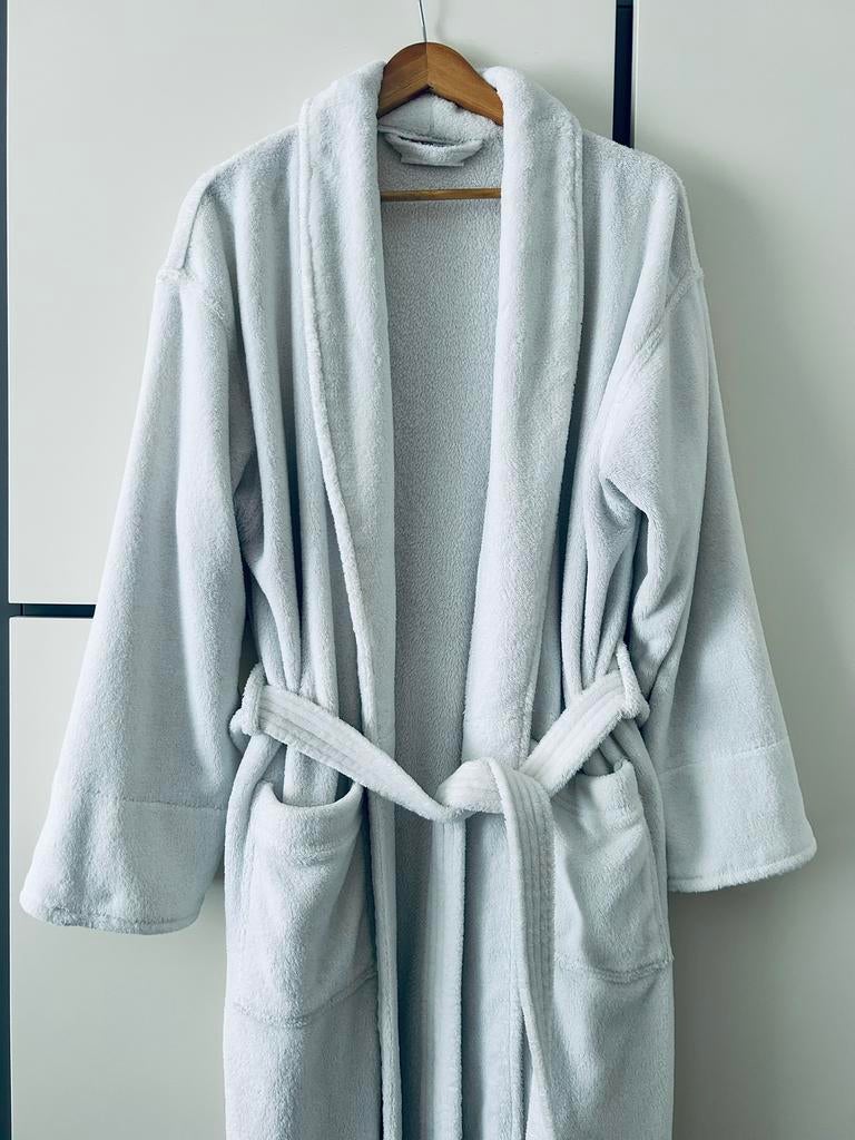 Extra Lange Badjas met Sjaalkraag Wit Unisex 100% Polyester, Ophalen of Verzenden, Gedragen, Maat 42/44 (L), Wit