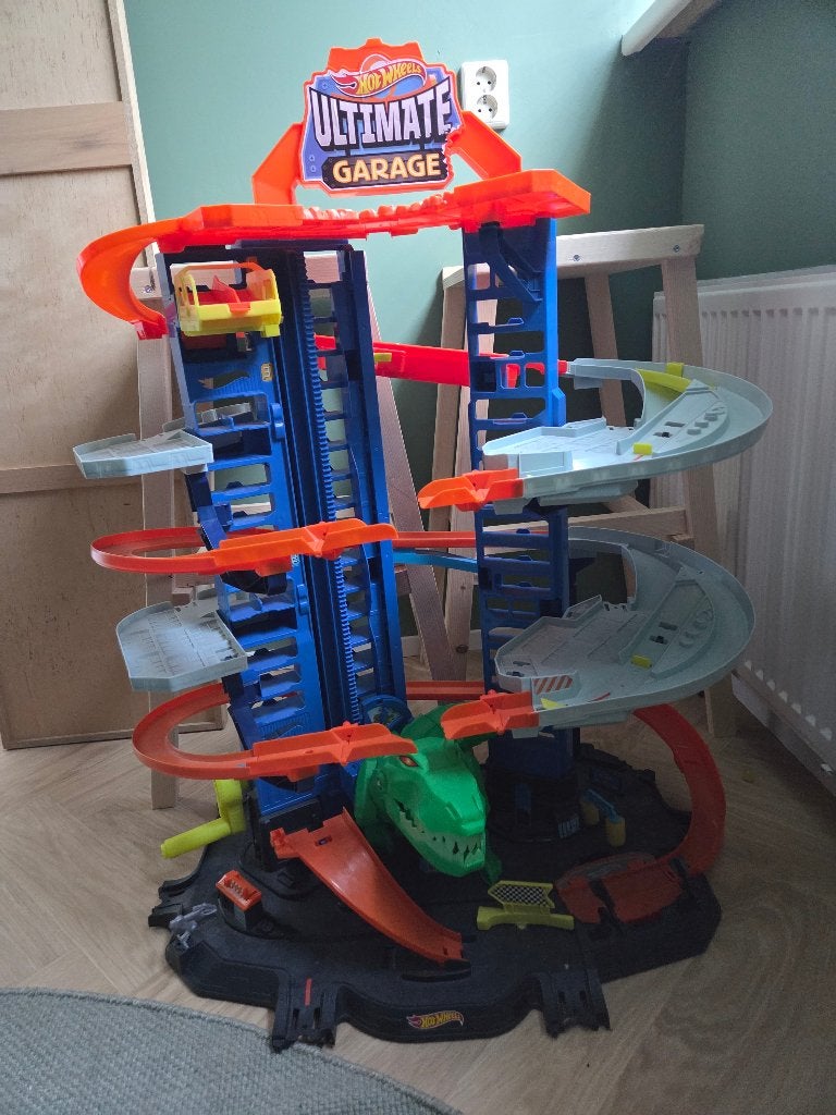 hot wheels parkeertoren, Ophalen, Zo goed als nieuw, Handmatig, Hot Wheels