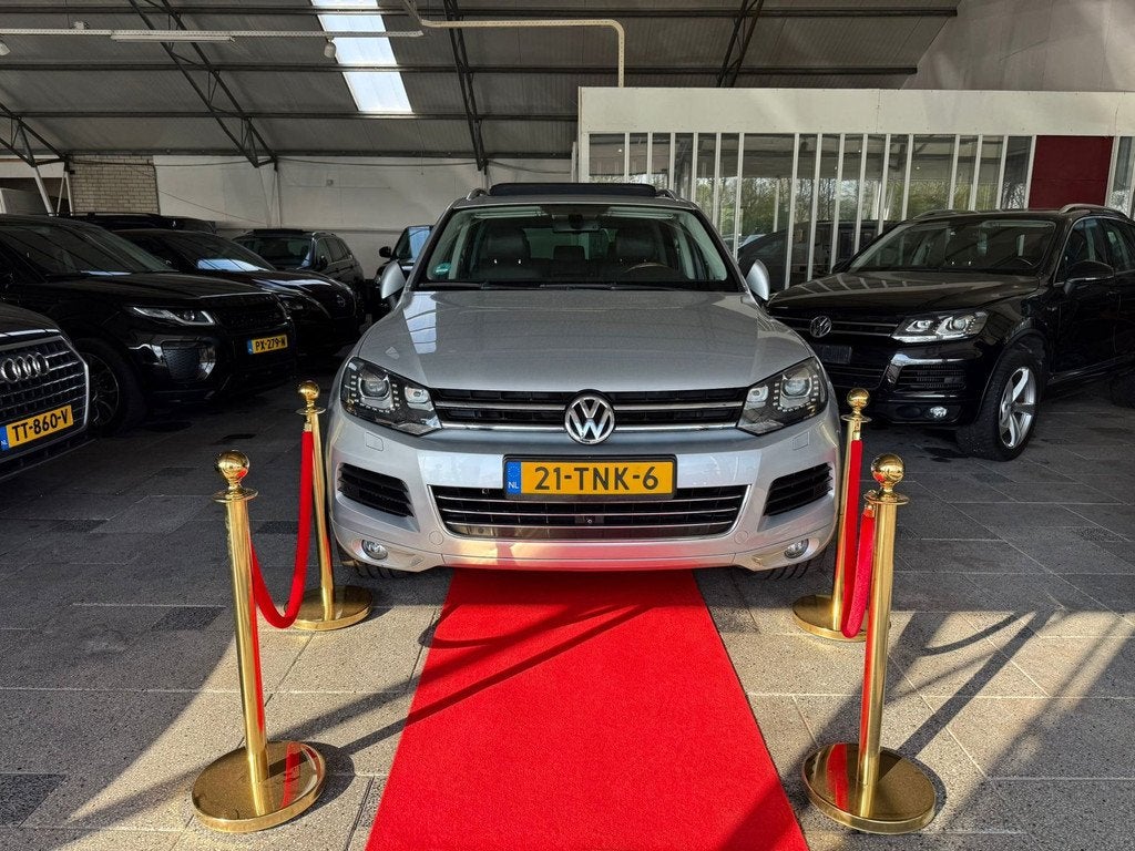 Volkswagen Touareg 3.0 TDI HIGHLINE AUT PANO FULL, Automaat, Euro 5, Gebruikt, 255 €/maand