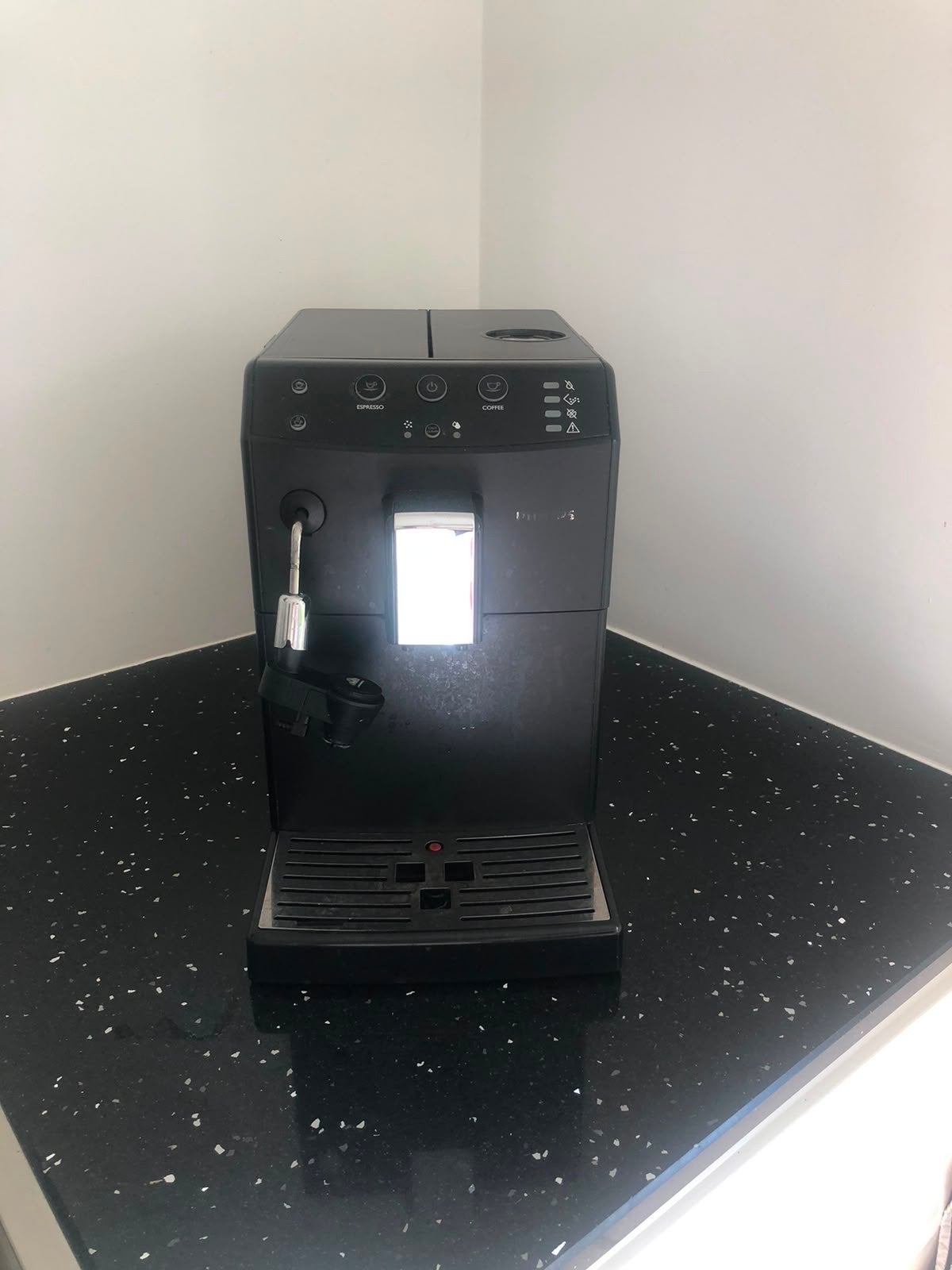 Philips HD 8824 Volautomatische Espressomachine, Ophalen, Afneembaar waterreservoir, Gebruikt, Espresso apparaat