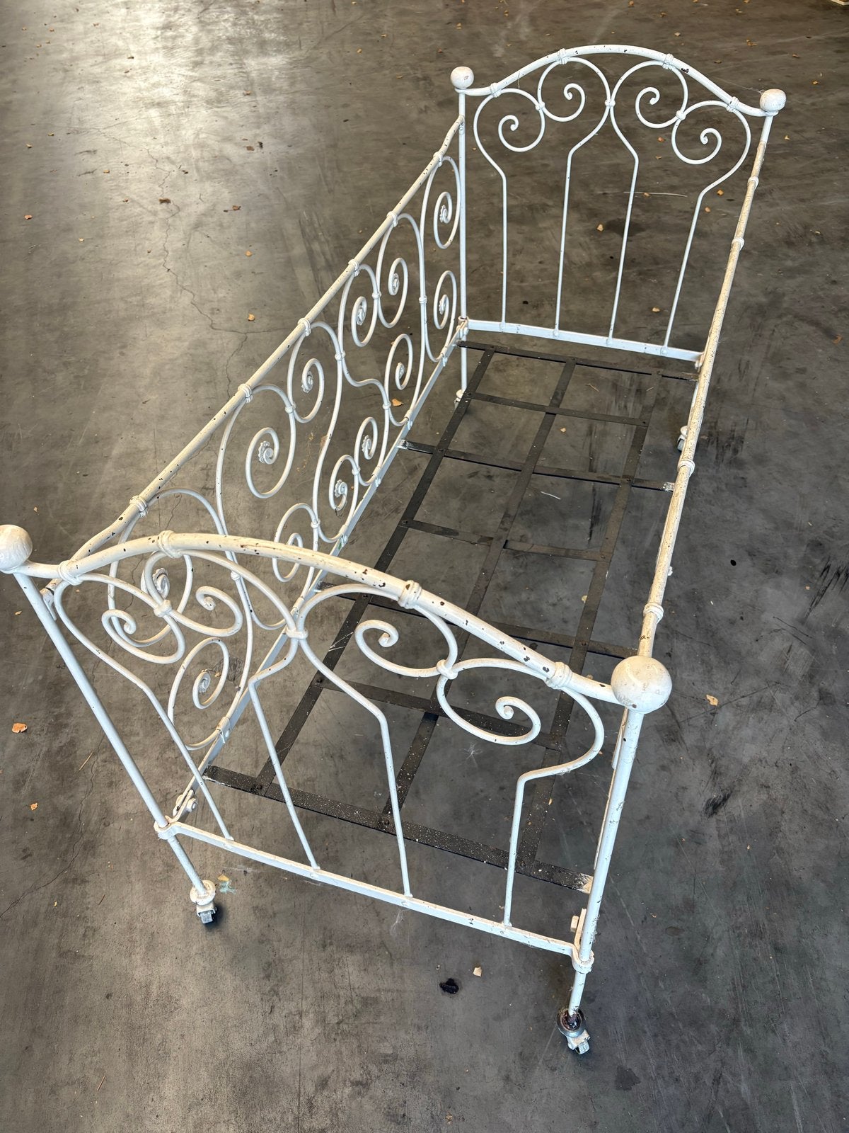 Vintage Brocante Frans Ledikant met Wieltjes, Antiek en Kunst, Ophalen of Verzenden