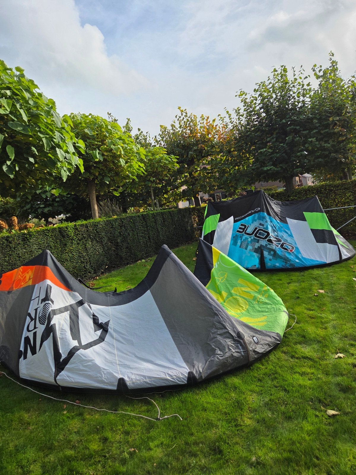 Complete Kitesurf set 9m3 &12m3, Watersport en Boten, Kitesurfen, Ophalen, Gebruikt, Kitesurf-set, Twintip
