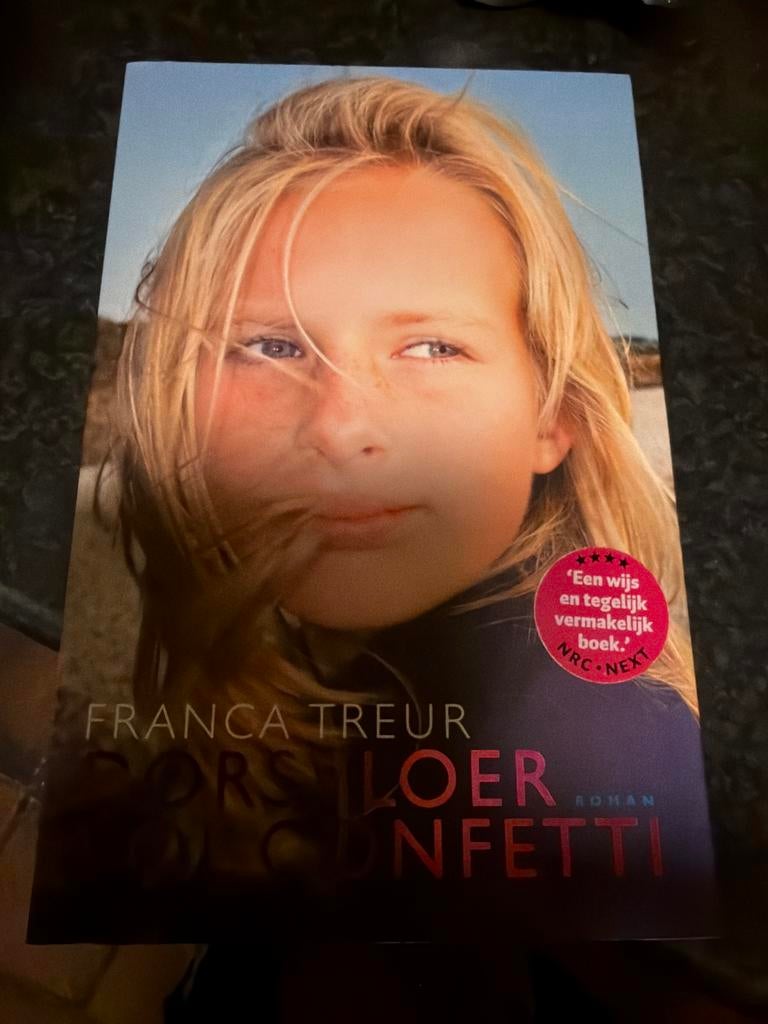 HKL.  Franca Treir.  - Dorsvloer vol confetti, Ophalen of Verzenden, Zo goed als nieuw, Franca Treur