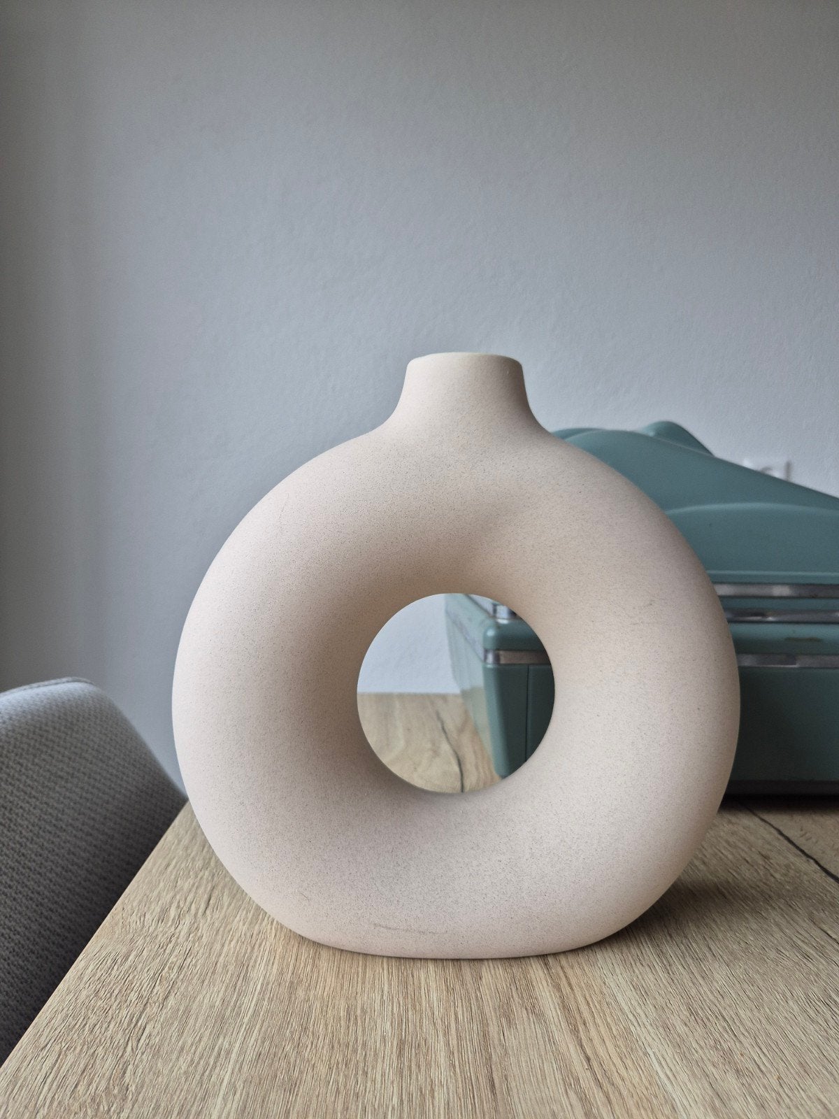 Moderne beige donut vaas H&M, Ophalen, Beige, Zo goed als nieuw, Geschikt voor droogbloemen