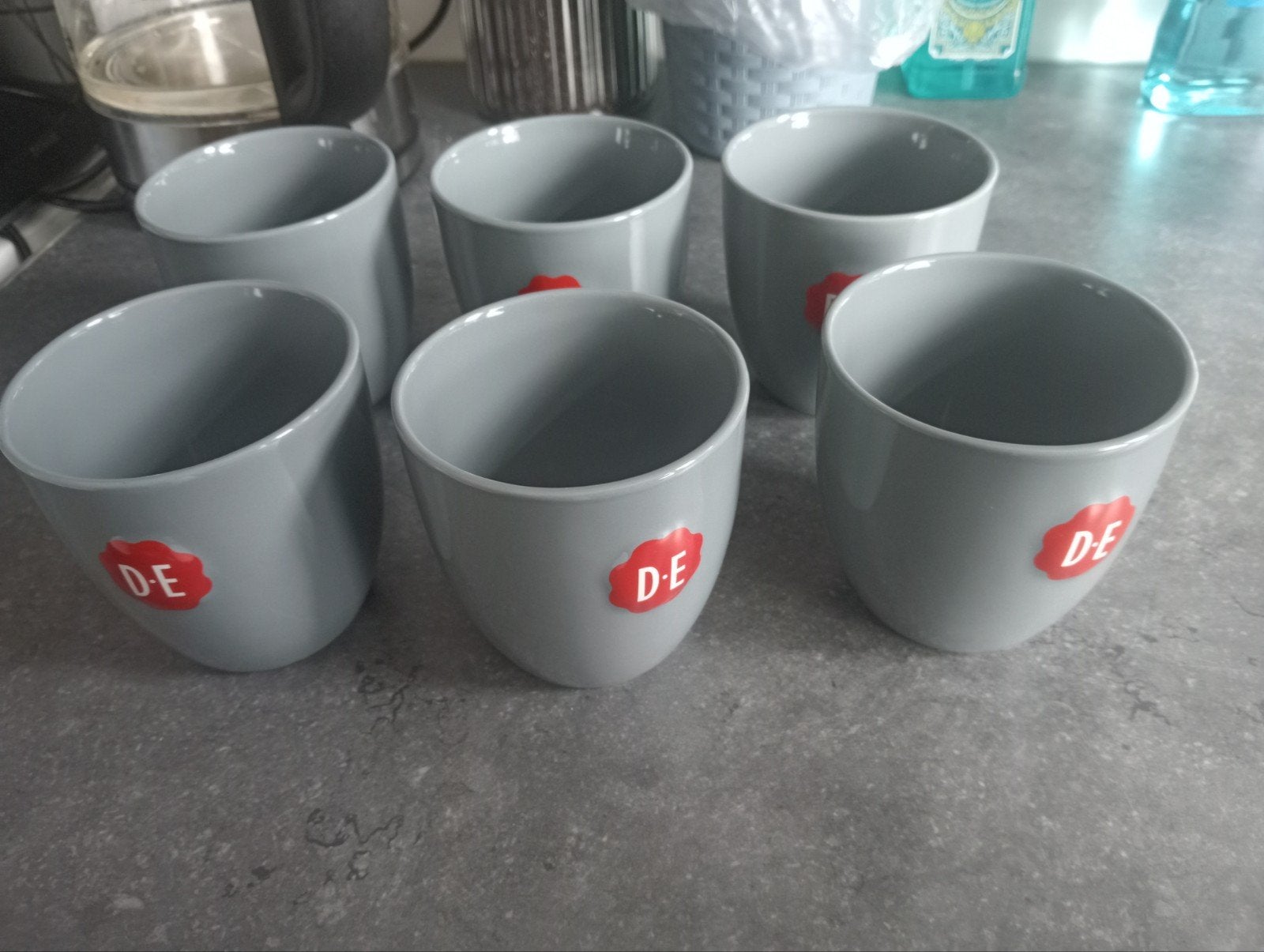 6 zgan Douwe Egberts kopjes zonder oor. Samen 15,00, Ophalen, Zo goed als nieuw, Overige stijlen, Kop(pen) en/of Schotel(s)