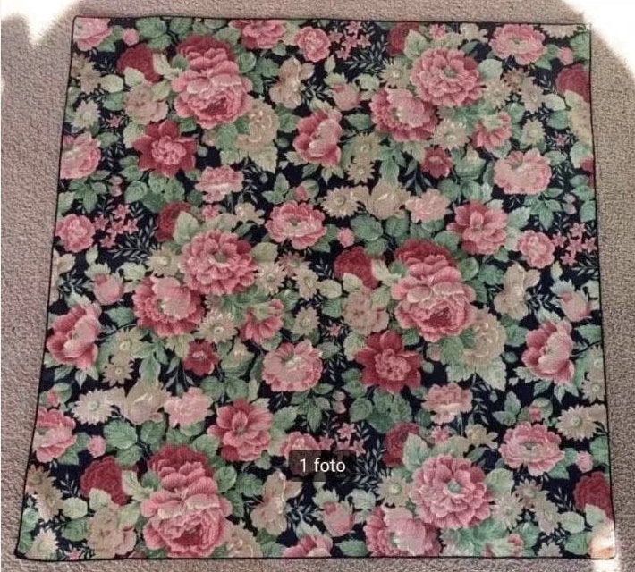 Bloemen dekservet, tafelkleed, tafellaken, kleed; 80 * 80 cm, Huis en Inrichting, Ophalen of Verzenden, Zo goed als nieuw, Vierkant