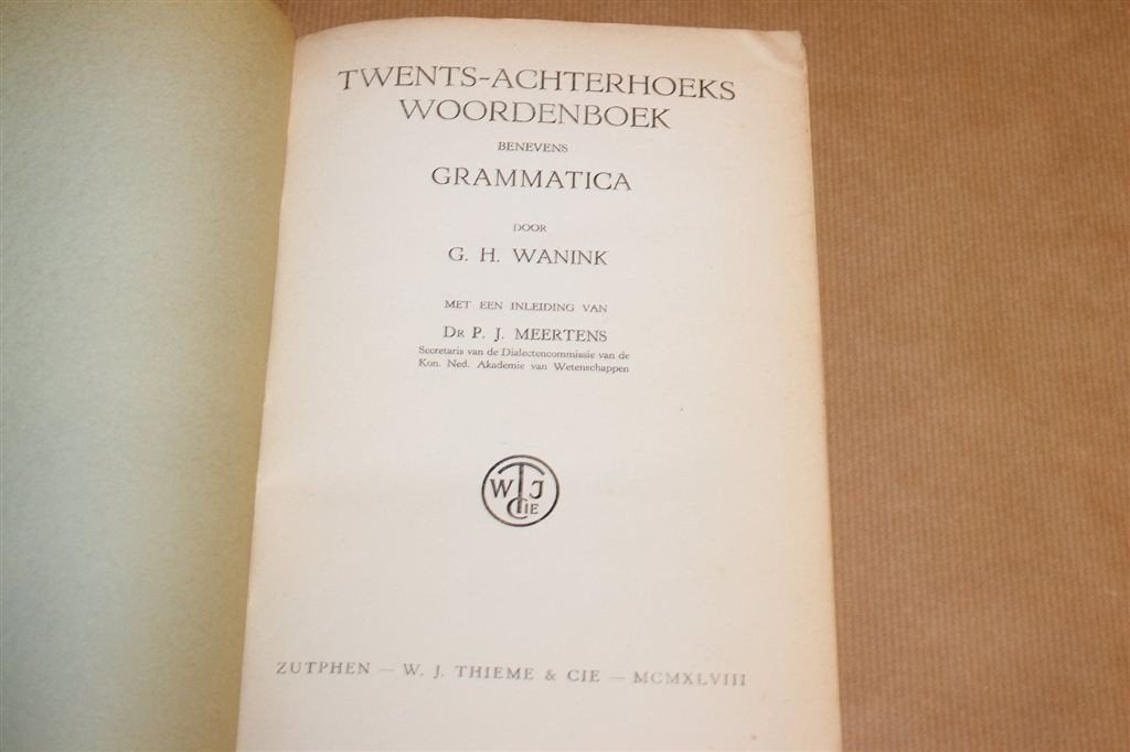 Twents-Achterhoeks Woordenboek — Wanink [1948], Ophalen of Verzenden, Gelezen