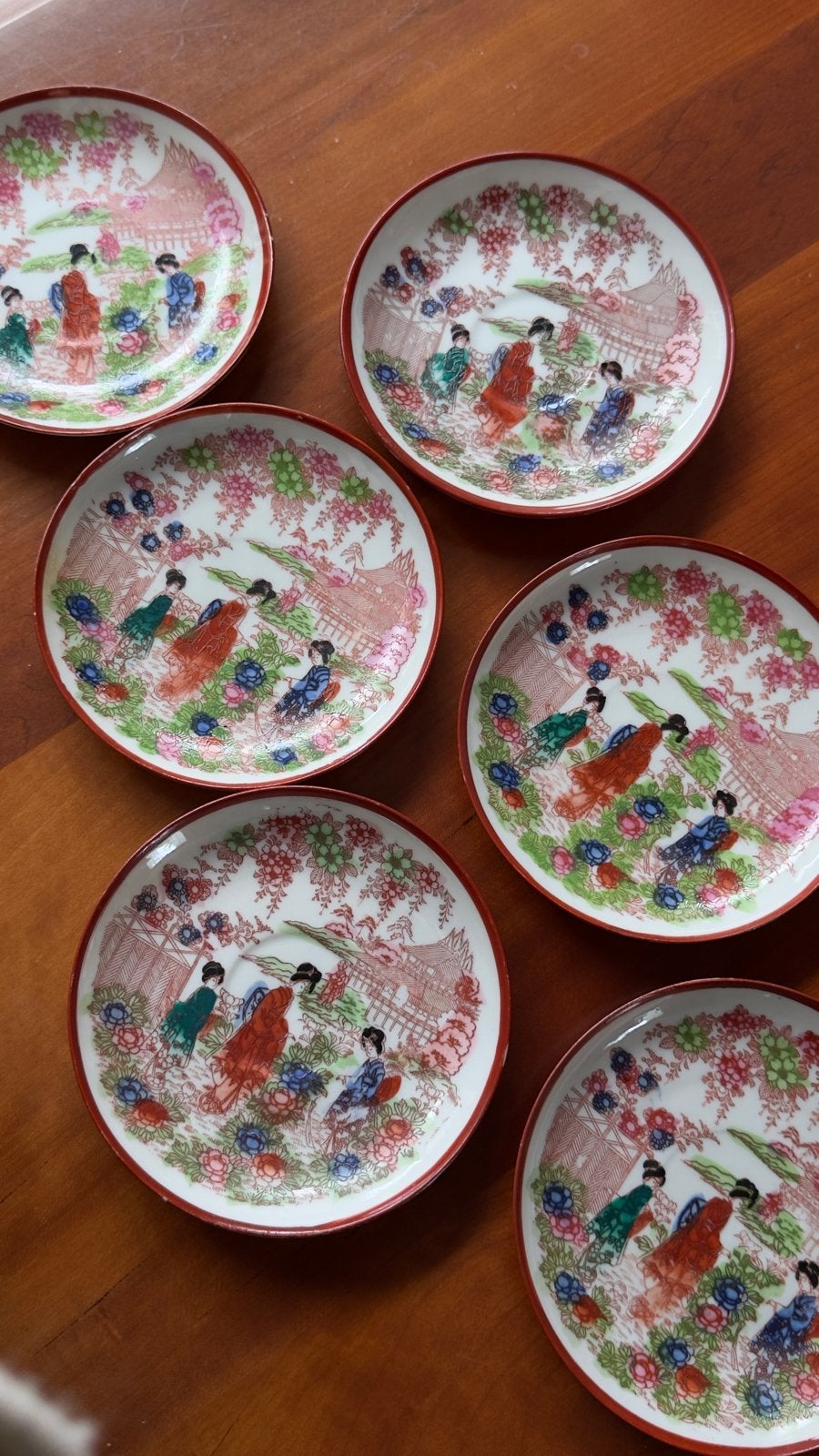 Set van 6 handgeschilderde Japanse schoteltjes, Ophalen
