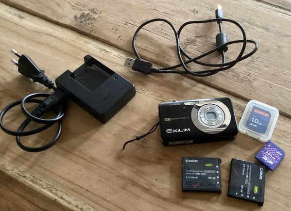 Casio Exilim EX-Z20 Compactcamera 8.1 MP met accessoires, Audio, Tv en Foto, Fotocamera's Digitaal, Ingebouwde flitser, Casio