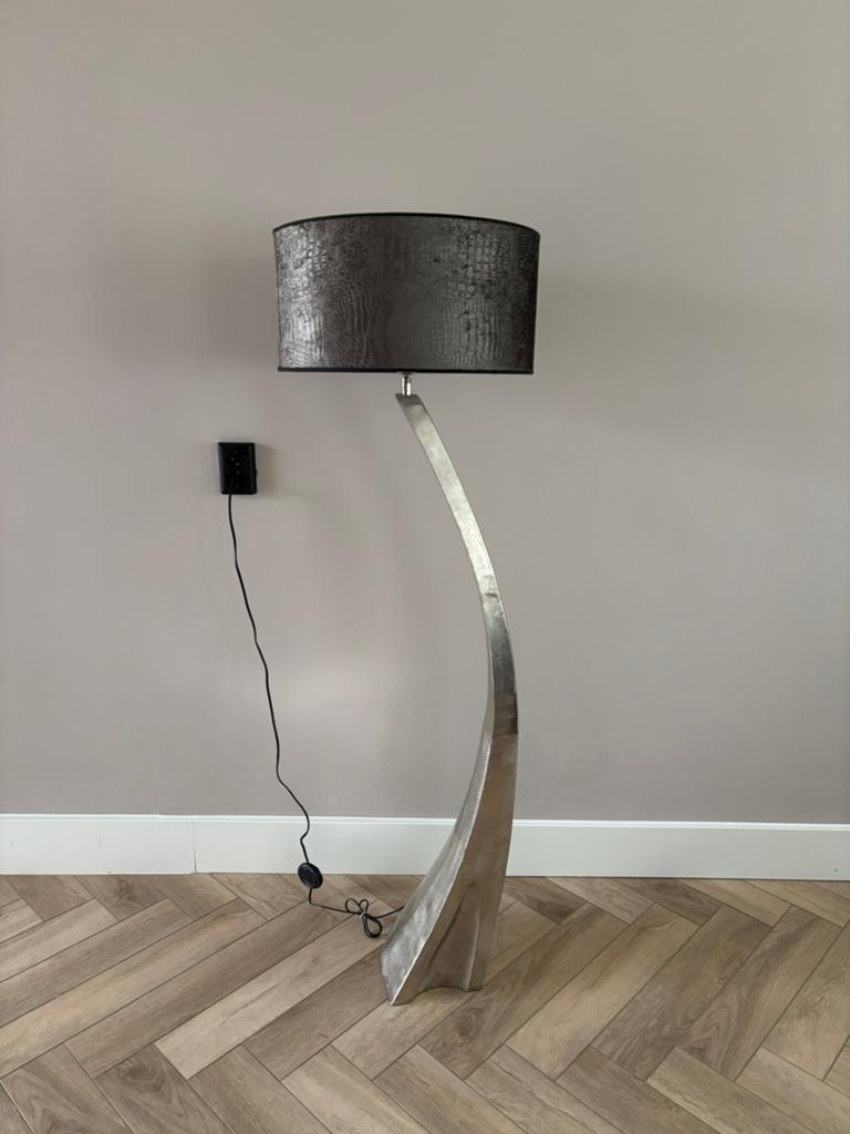 Colmore gebogen vloerlamp zilver velvet krokodil patroon kap, Ophalen, Zo goed als nieuw, 150 tot 200 cm