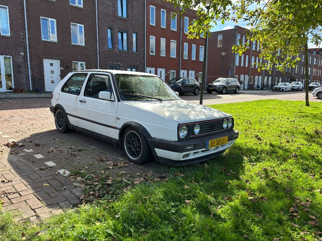 Volkswagen Golf GTI 16v motorcode PL, Voorwielaandrijving, Stof, 4 cilinders, Wit