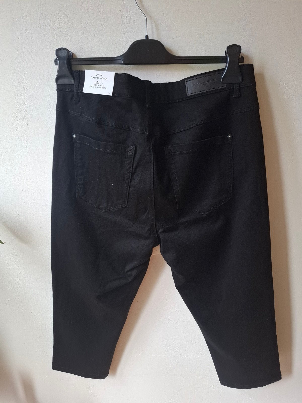 Only Carmakoma zwarte capri jeans maat: 44, Kleding | Dames, Zwart, Maat 42/44 (L), Nieuw, Ophalen of Verzenden