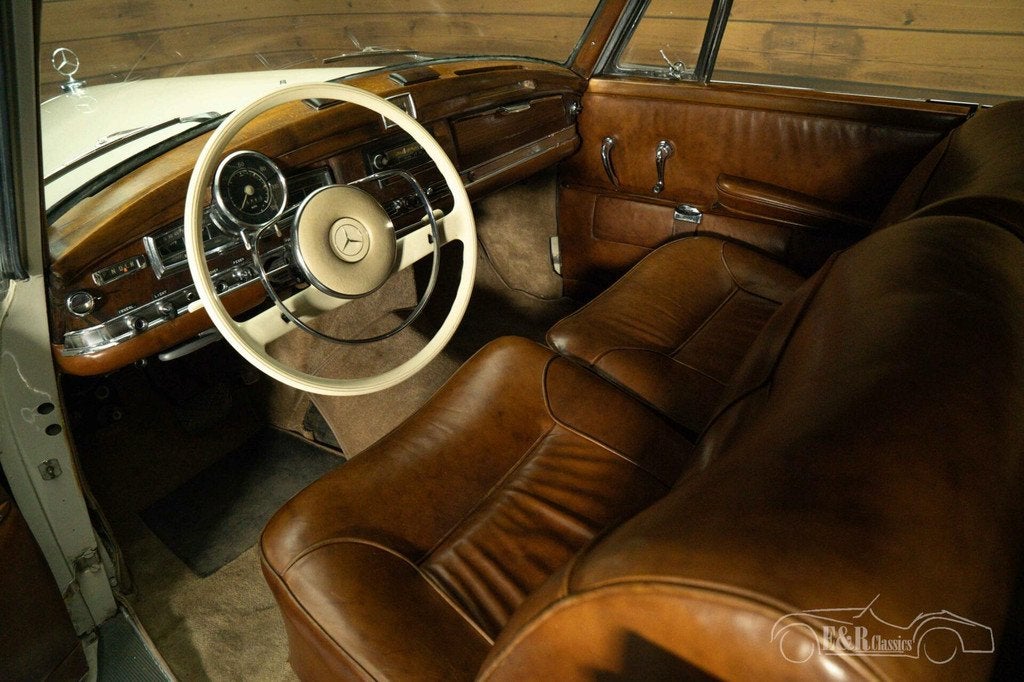 Mercedes-Benz 300 Adenauer | Slechts 3077 Gebouwd | 1961, Auto's, Oldtimers, Achterwielaandrijving, 4 stoelen, Sedan, 120 pk