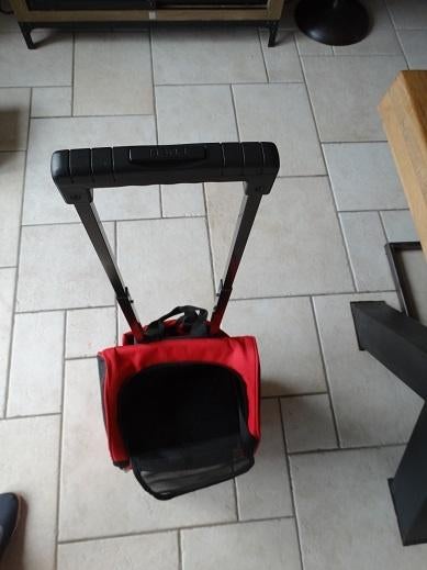Trolley om uw kleine hond mee te nemen., Dieren en Toebehoren, Ophalen of Verzenden, Zo goed als nieuw