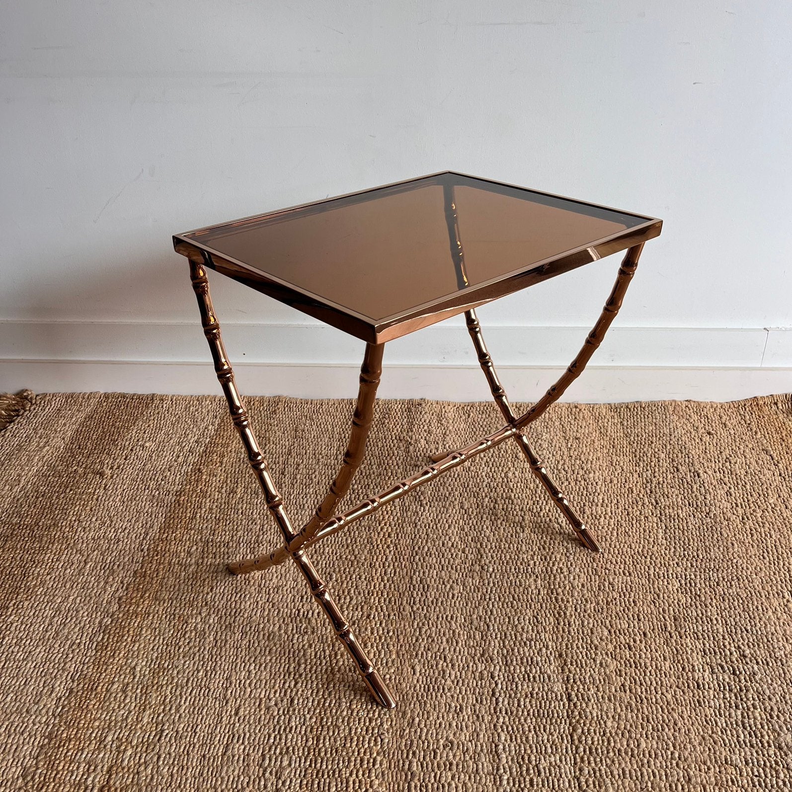Vintage bijzettafel faux bamboe – roségoud met rookglas, Vintage, 55 tot 75 cm, Rechthoekig, Ophalen