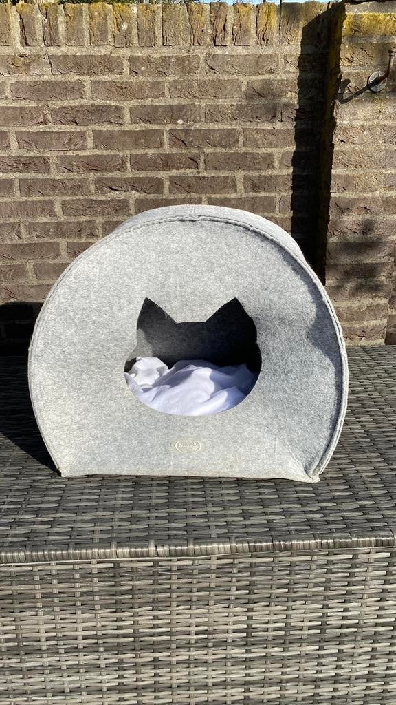 Superleuk kattenmandje met kussen, Ophalen of Verzenden, Gebruikt, Vilt