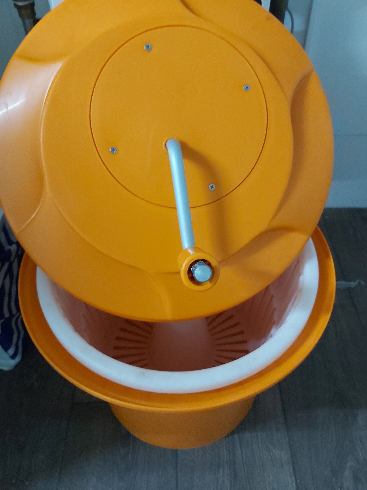 Compacte handmatige wasmachine - Ideaal voor kleine wasjes, Minder dan 1200 toeren, Minder dan 85 cm, Minder dan 4 kg, Bovenlader