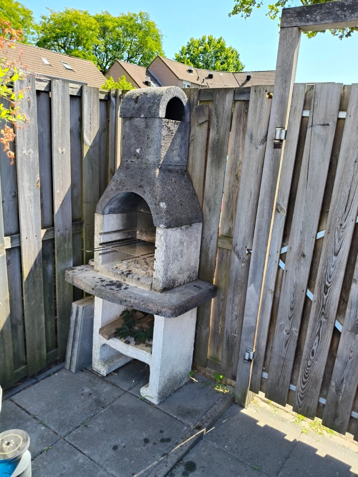 Betonnen barbecue voor buiten, Ophalen, Gebruikt, Onbekend