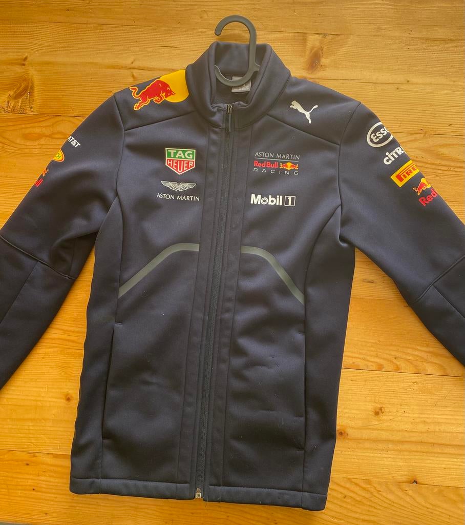 Red bull formule 1 soft shell 11-12 year/ 162, Kinderen en Baby's, Ophalen of Verzenden, Zo goed als nieuw, Jongen of Meisje, Jas