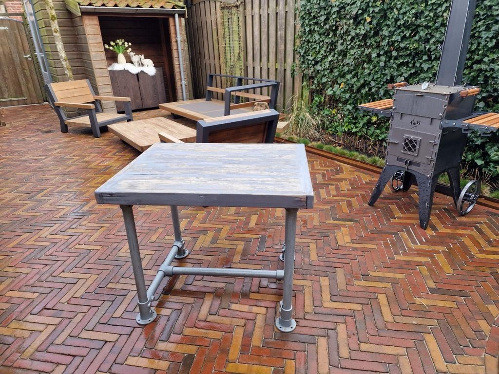 Tuintafel met onderstel van steigerbuizen -LEUKE PRIJS-, Tuin en Terras, Tuintafels, Ophalen, Zo goed als nieuw, Rechthoekig, Metaal