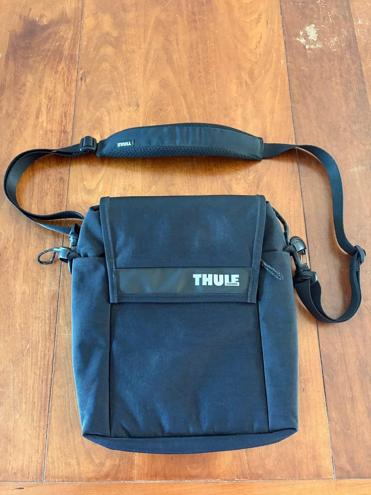 Thule Paramount Crossbody Schoudertas - Zwart, Nieuw, Ophalen of Verzenden, Nieuw, Zwart, Overige merken