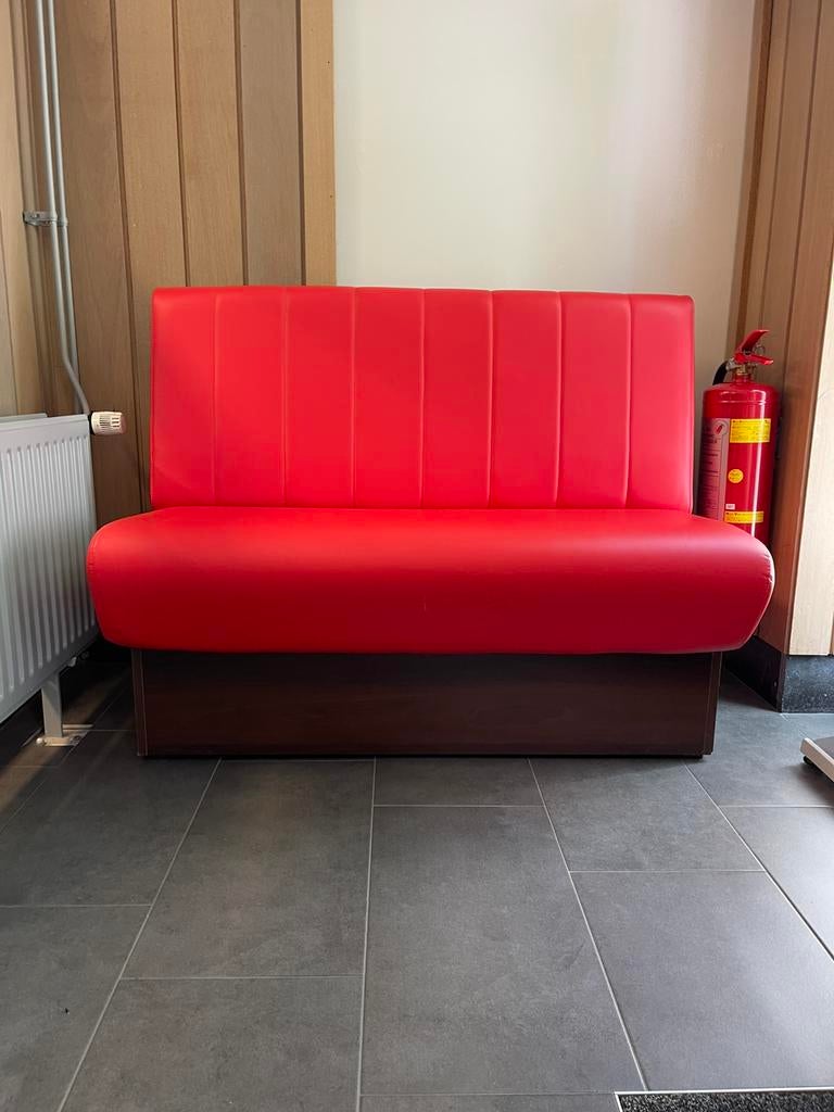 Rood bankje, Ophalen, Minder dan 75 cm, Tweepersoons, Zo goed als nieuw